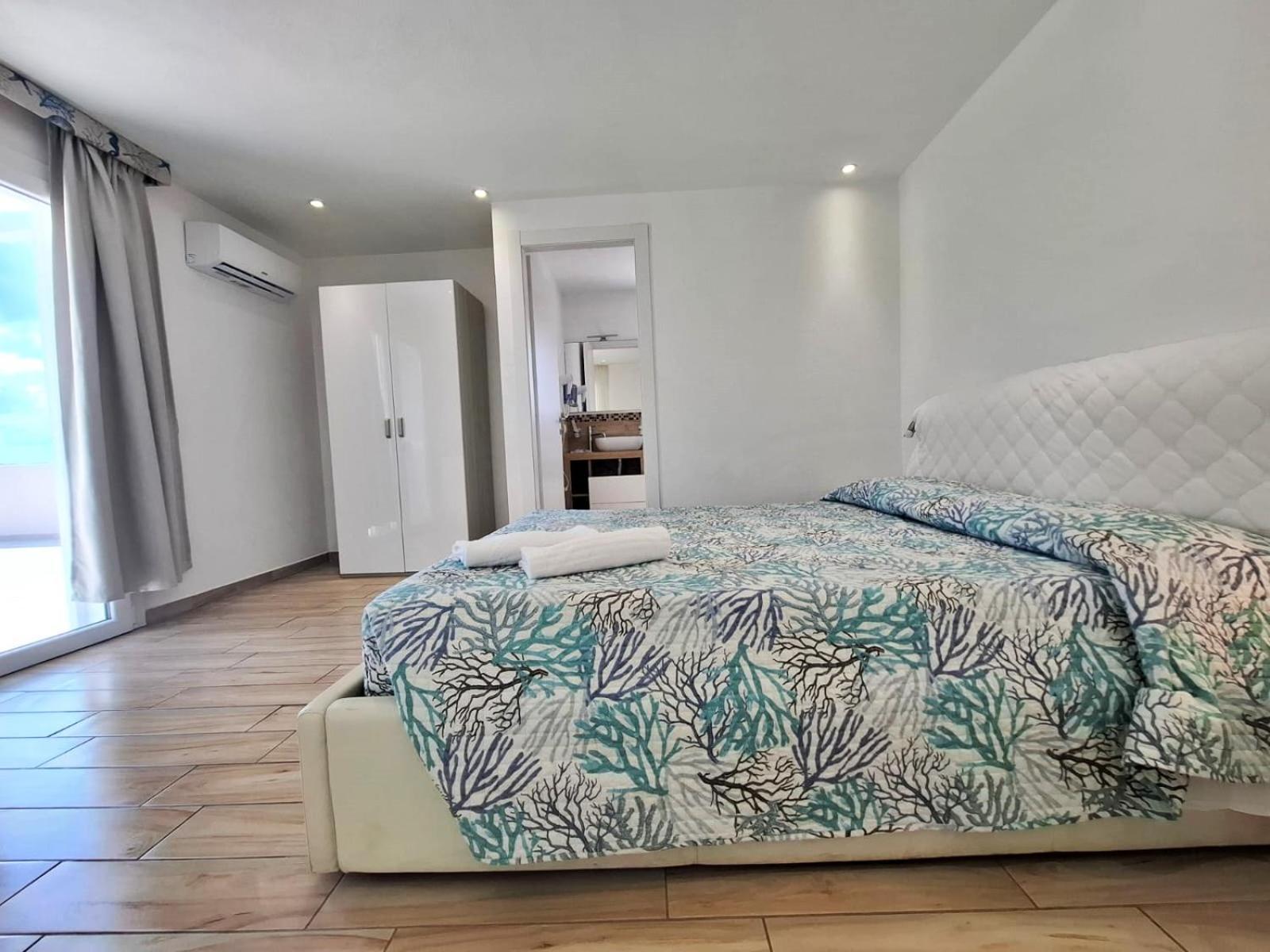 Hotel La Contessa Santa Teresa Gallura Eksteriør bilde