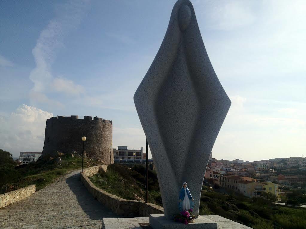 Hotel La Contessa Santa Teresa Gallura Eksteriør bilde